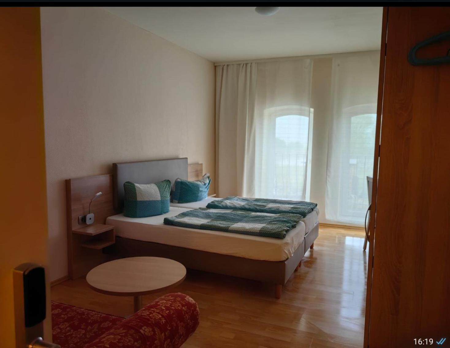Landhotel Kreien Kültér fotó
